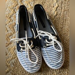 Tommy Hilfiger Nautical stripe boat shoes women size 8